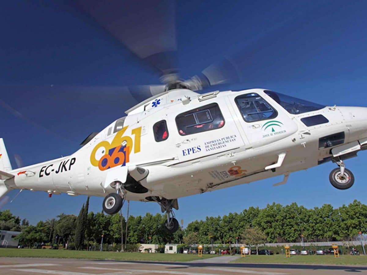 Helicóptero de emergencias sanitarias / EA