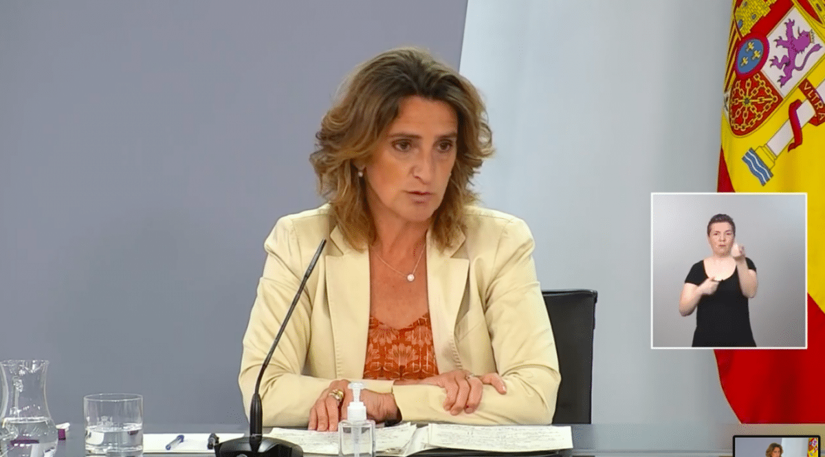 Teresa Ribera, frente a las cámaras