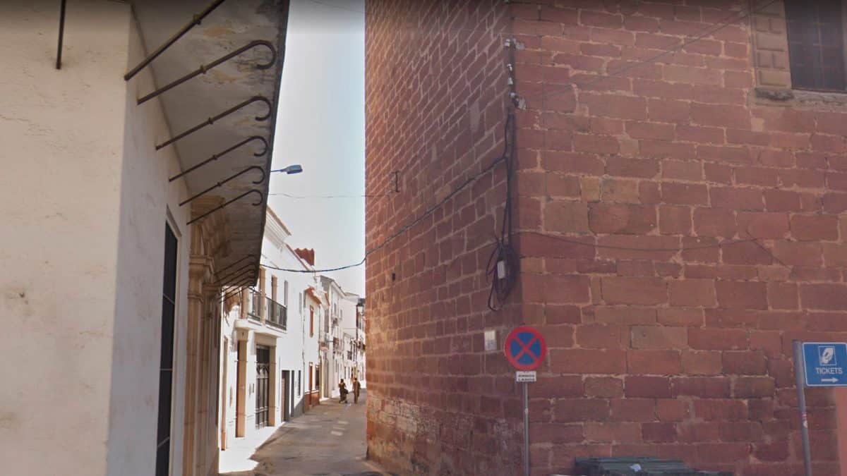 Calle Las Monjas, Andújar, lugar del suceso que acabó con la muerte de un policía / Google Maps