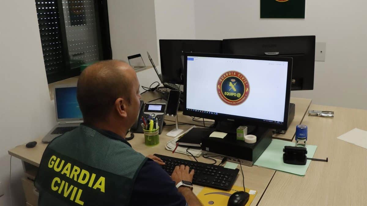 Equipo informático de la Guardia Civil