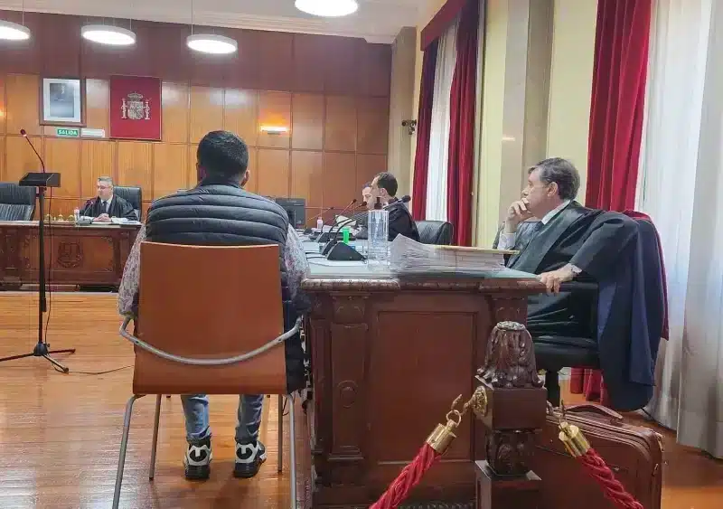 El acusado durante el juicio / Archivo