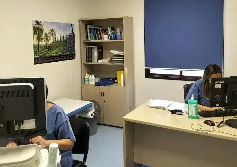 Enfermeras trabajando / Archivo Junta de Andalucía