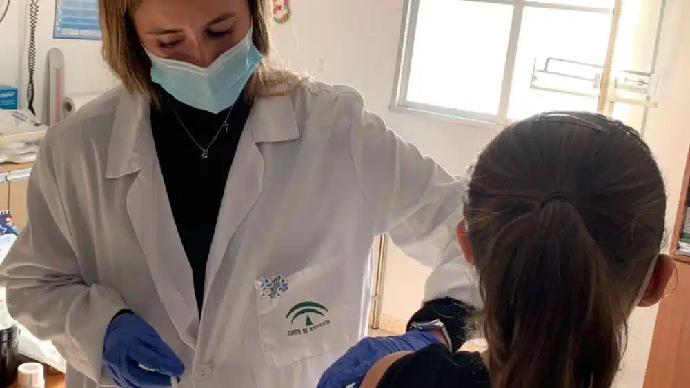 Vacunación niños en Málaga - Junta de Andalucía