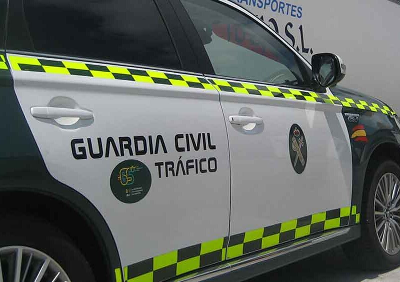 Vehículo de la Guardia Civil de Tráfico.