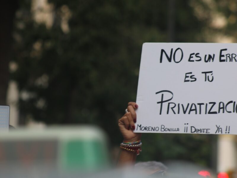 Concentración en Málaga por la crisis de los cribados de cáncer de mama