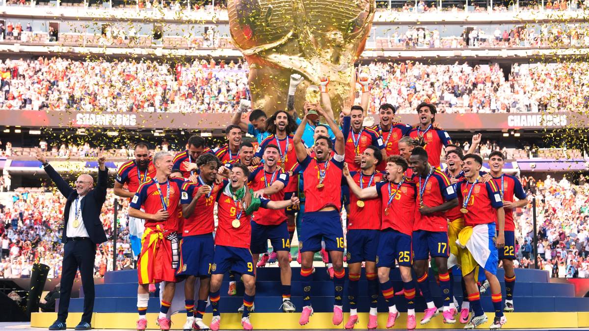 La política andaluza celebra el segundo Mundial de España con una ausencia